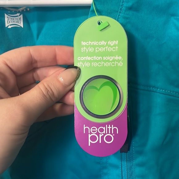 Brand new scrub top - Picture 6 of 7